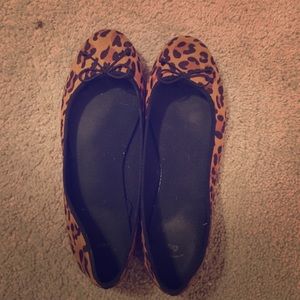 Cheetah print Gap flats