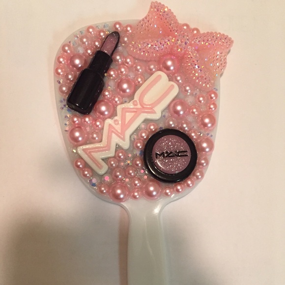 Hand held mirrors 🔴"CUTE" one SOLD🔴 - Picture 3 of 4