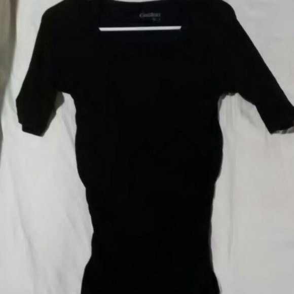 Black cinched midi sleeve top