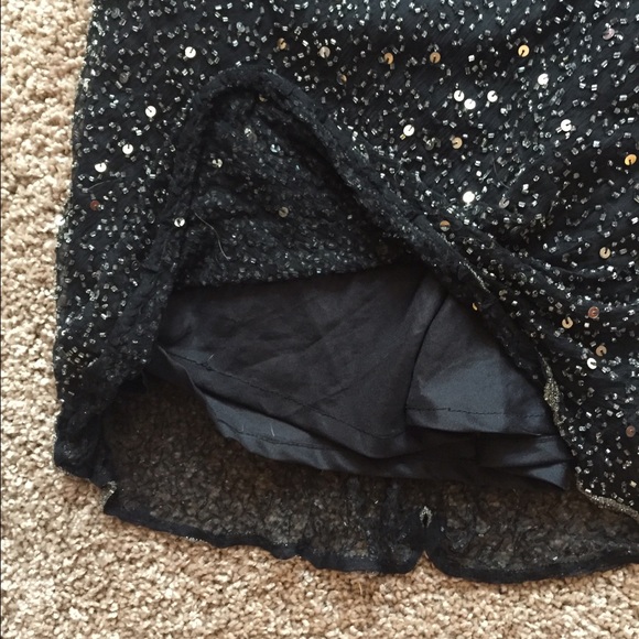 Hand Beaded VTG Tank with Low Back - Picture 2 of 4