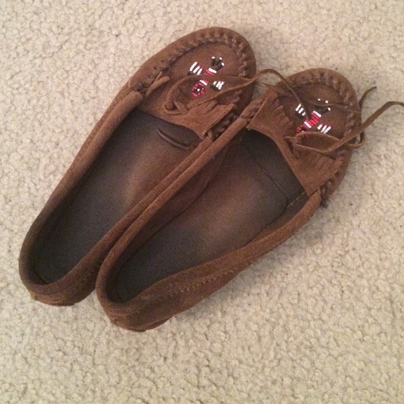 Minnetonka moccasins size 10