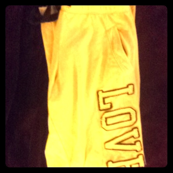 VS PINK boyfriend sweats size medium