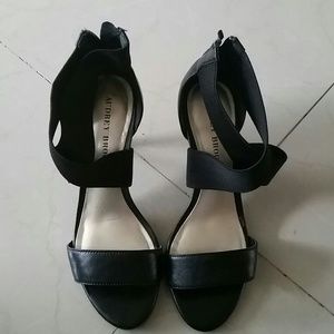 Black heel sandal kitten heel