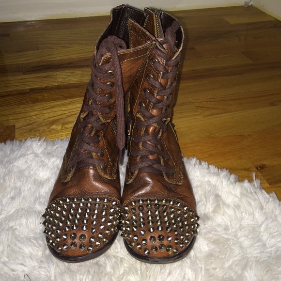 Steve Madden Boots