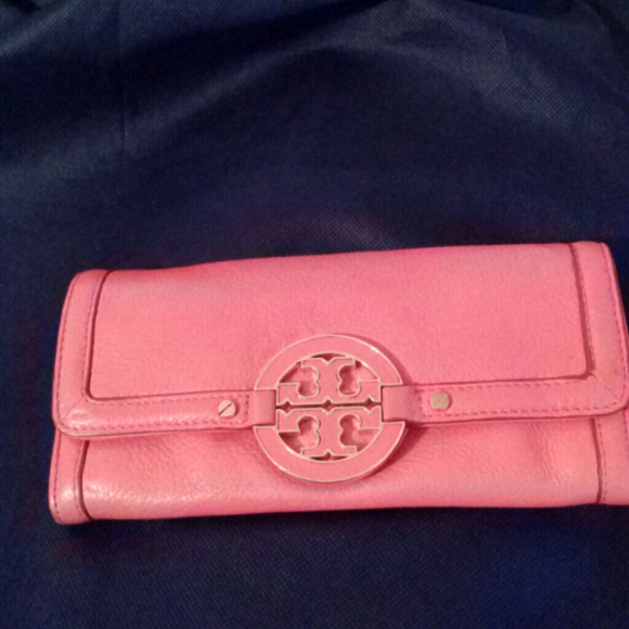 Tory Burch Amanda Envelope Continental Wallet