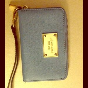 Michael Kors iPhone holder + wallet wristlet