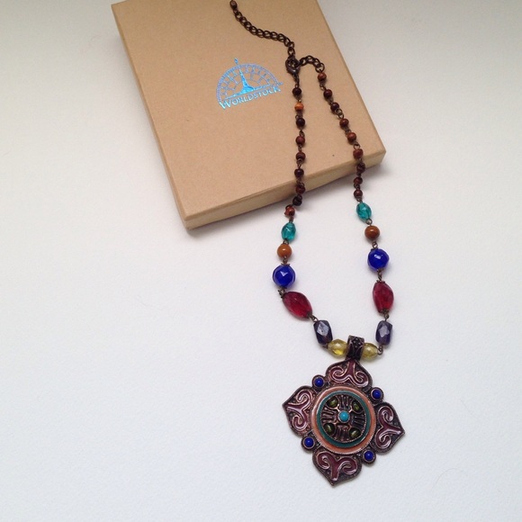 Worldstock Glass and Metal Beaded Necklace
