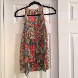 Flowery Joie Top - Perfect for spring!