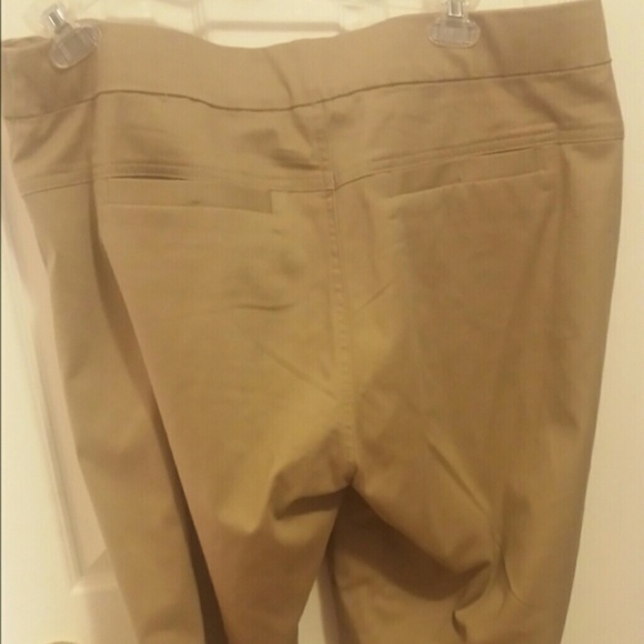 SOLD in Bundle Pull up khaki pants - Picture 2 of 4