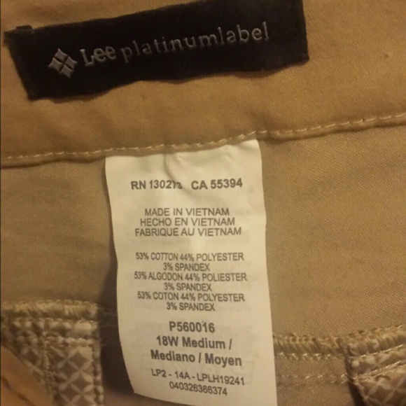 SOLD in Bundle Pull up khaki pants - Picture 3 of 4