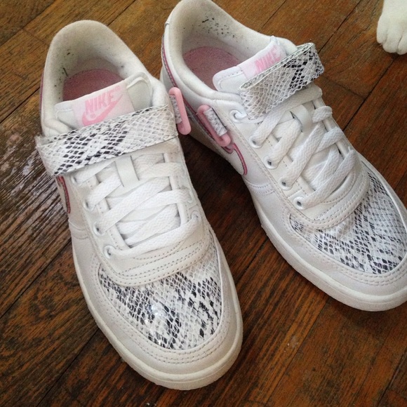 Nike women's sneakers