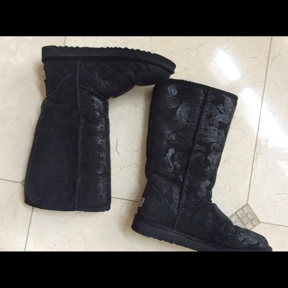 SOLD 📌📌📌Authentic Ugg Paisley Print Tall Boots - Picture 3 of 4
