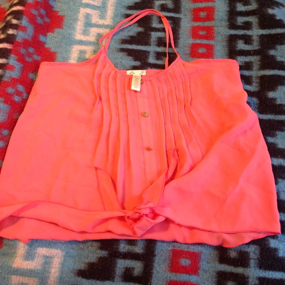 Salmon top