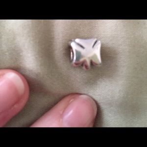 Chamilia Shamrock Charm Bead