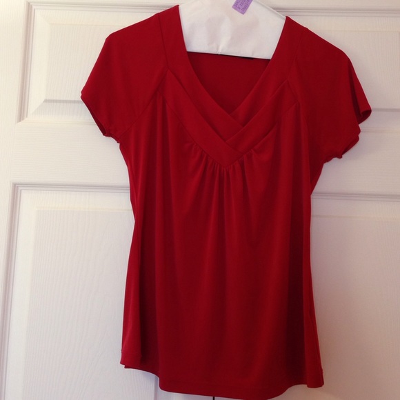 Lightweight short sleeve red dress shirt