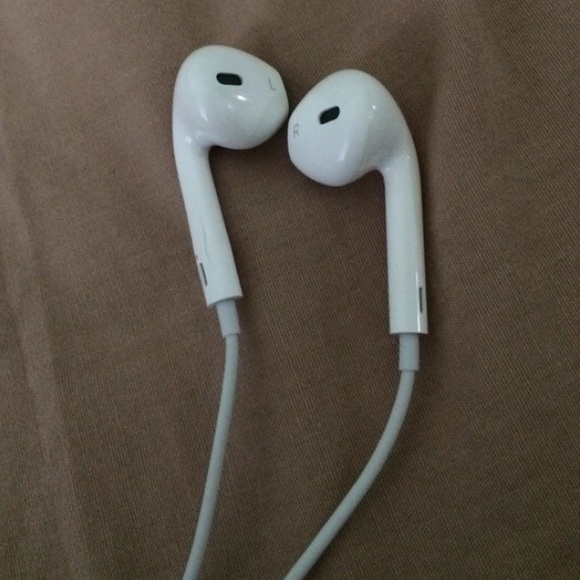 🍎APPLE EARPHONES