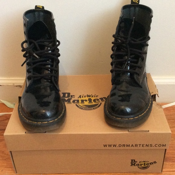 Dr. Martens!! Sz 6 woman's!!