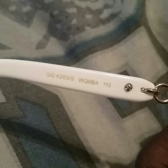 Gucci shades - Picture 2 of 4