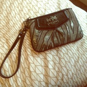coach wristlets ad-500
