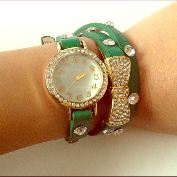 💕BUY&ORANGE IS FREE💕Green Wrap-Around Wristwatch