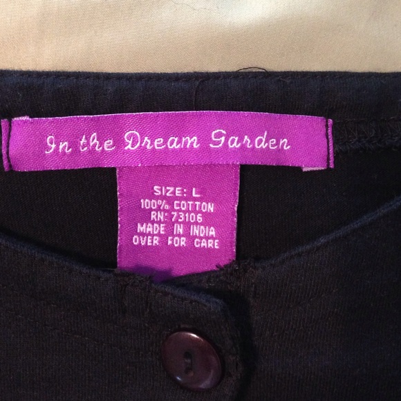 Top - Picture 2 of 3