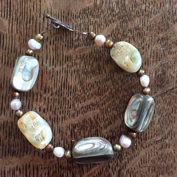 Natural stone fresh water pearl bracelet