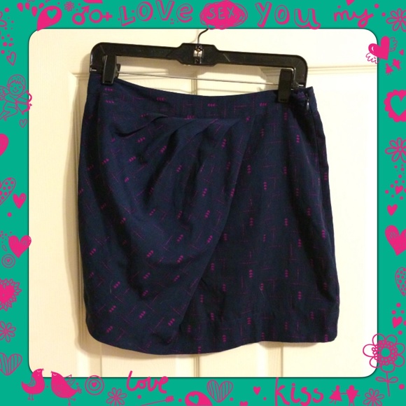 Urban Outfitters Dresses & Skirts - 🚫SOLD🚫🎉HP🎉 Silence + Noise pencil skirt 10