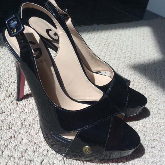 Women's back Strap Guess Heals - Picture 2 of 2