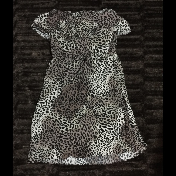 Fabulous animal print dress & VS wristlet - Picture 2 of 4