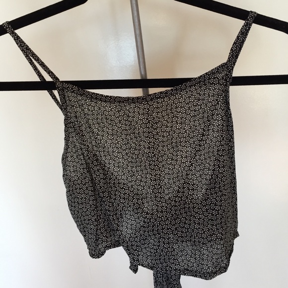 Brandy Melville shirt - Picture 4 of 5