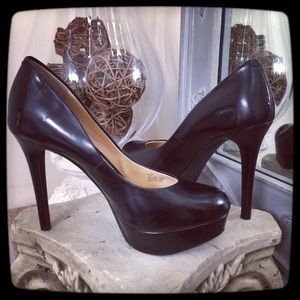 Gianni Bini Leather Platform Pumps