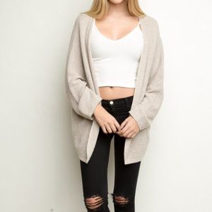 Brandy Melville Caroline cardigan