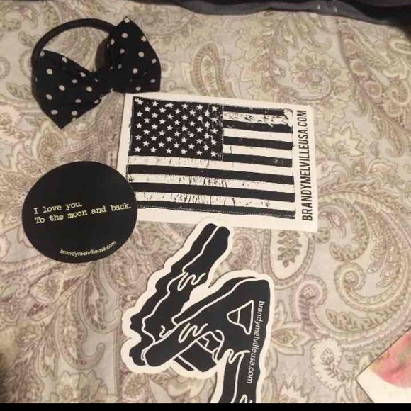 Bandy stickers and hair bow