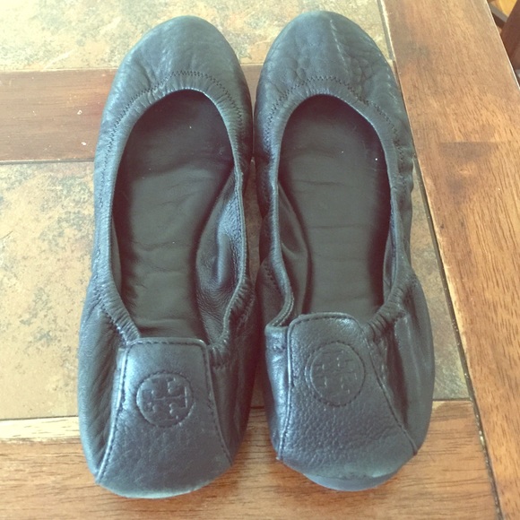 Comfy Tory Burch flat shoes