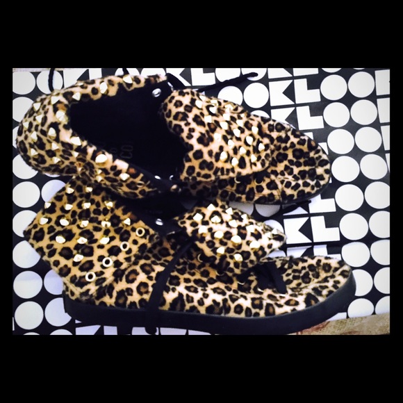 Cheetah Print Shoe With Gold Studs🎀