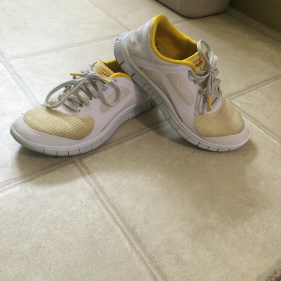 Limited edition Livestrong Nike free runs