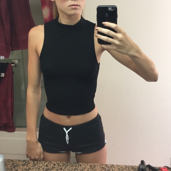 Brandy Melville top - Picture 4 of 4