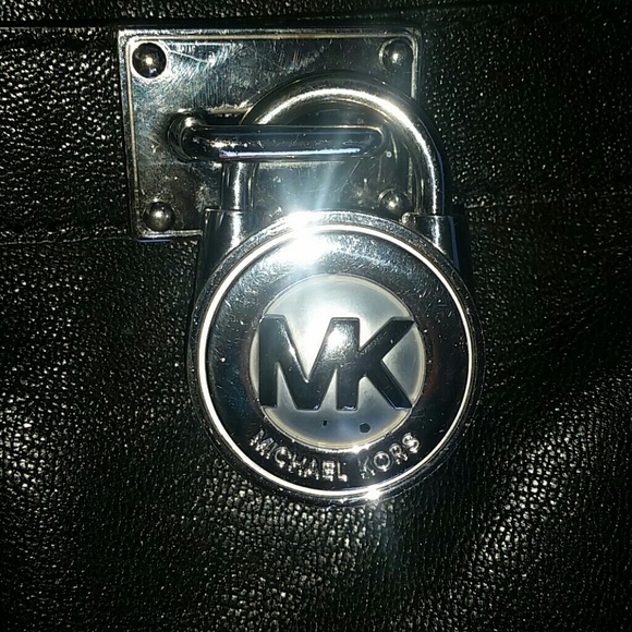 *SOLD* Hamilton Small Handbag - Picture 2 of 4