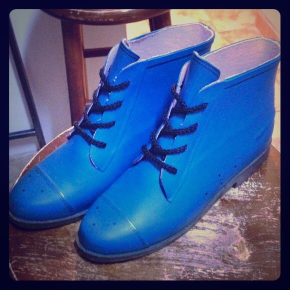 Going soon! - Pretty Jeffrey Campbell rain boots