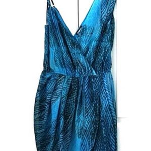 NWOT Bebe L turquoise dress