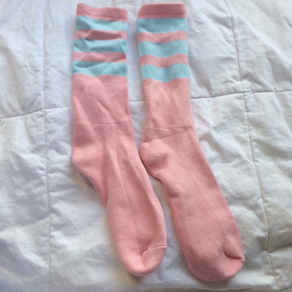 american apparel pink calf socks !