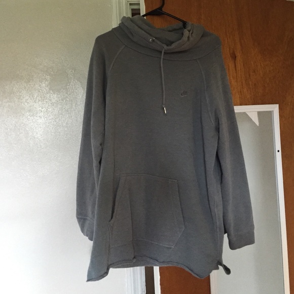 Nike cowl neck sweatshirt. Size L.