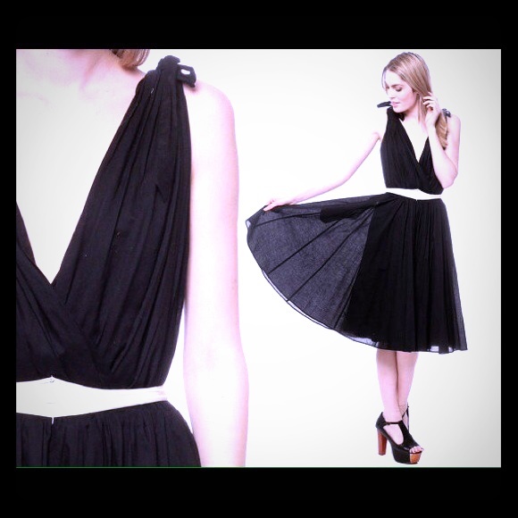 True 1970s black and white vintage dress - Picture 1 of 1