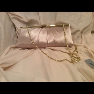 Champagne clutch w/ optional strap (10"x4") NWT