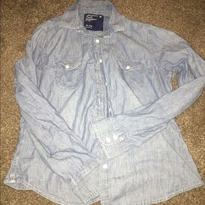 Chambray American eagle button down