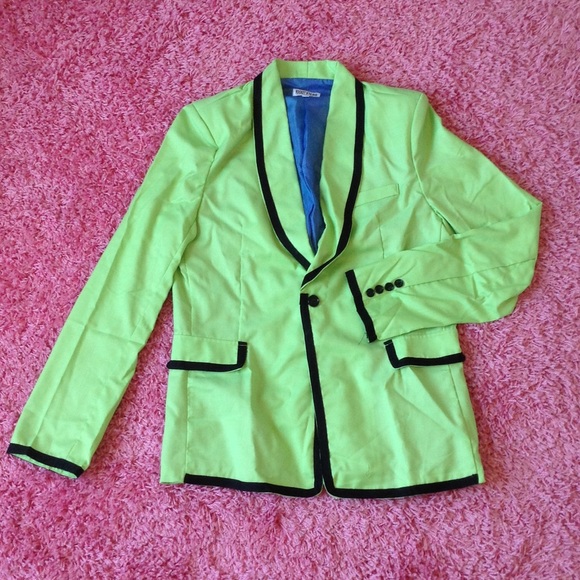 Jackets & Blazers - Fun light lime green blazer