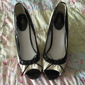 So pretty cream and black heels