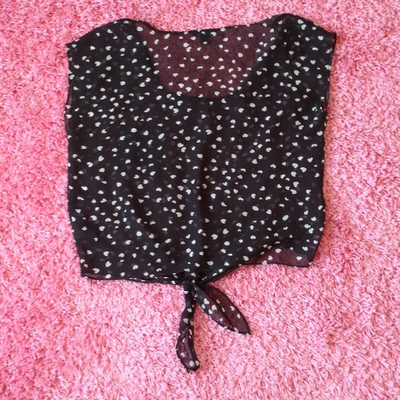 Sheer black and white hearts crop top - Picture 3 of 4