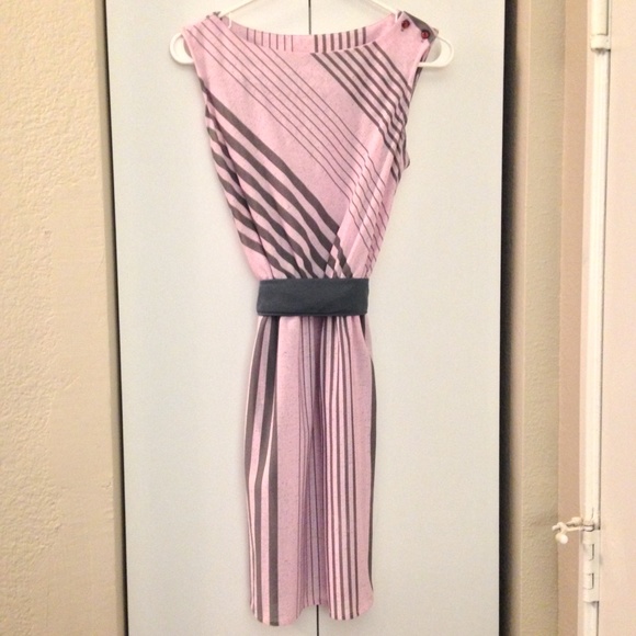 Vintage pink/gray dress!