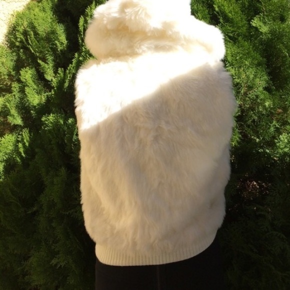 NWT Beautiful Fur Jacket - Picture 2 of 4